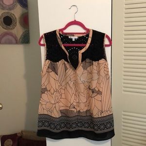 DR2 pink and black eyelet top